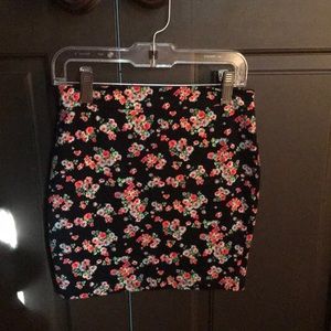 Floral mini skirt
